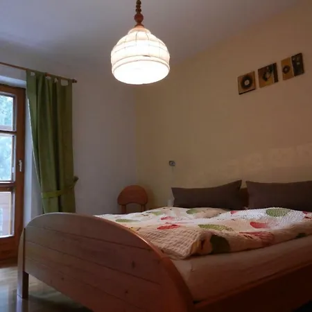 Farm stay Loew